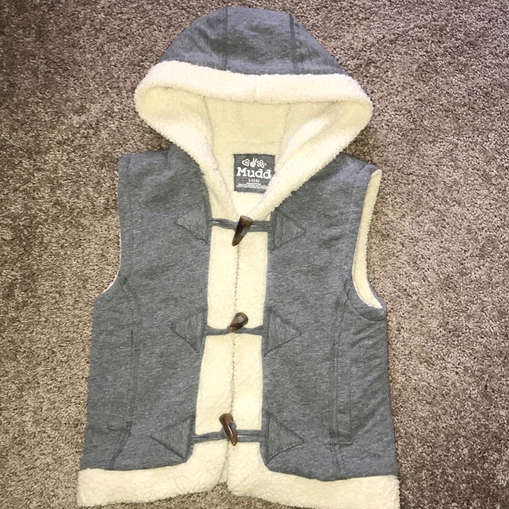 Girl’s Fleeced Line Vest